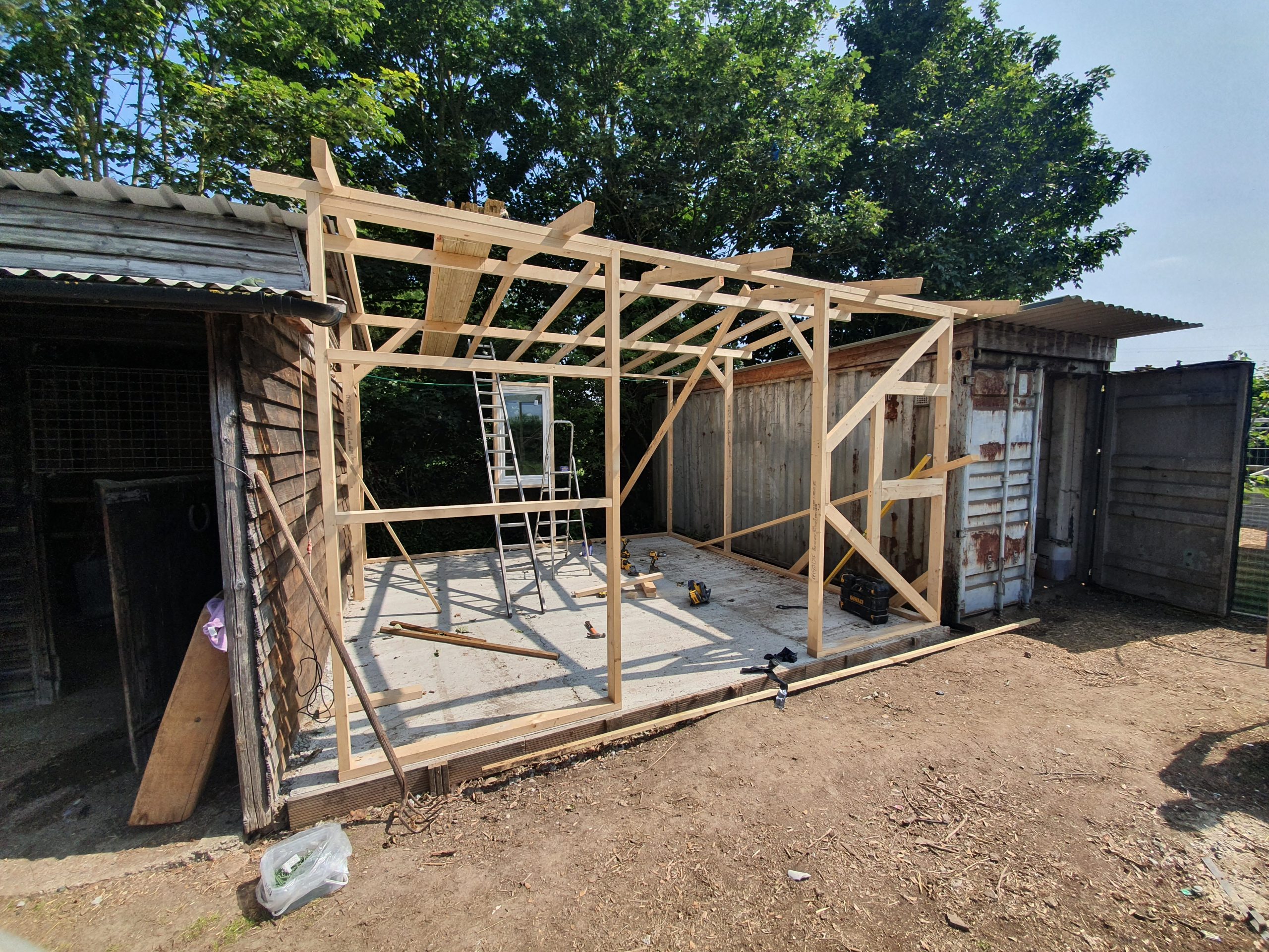 Garden room timber frame construction in Southend-on-Sea on reinforced slab foundation