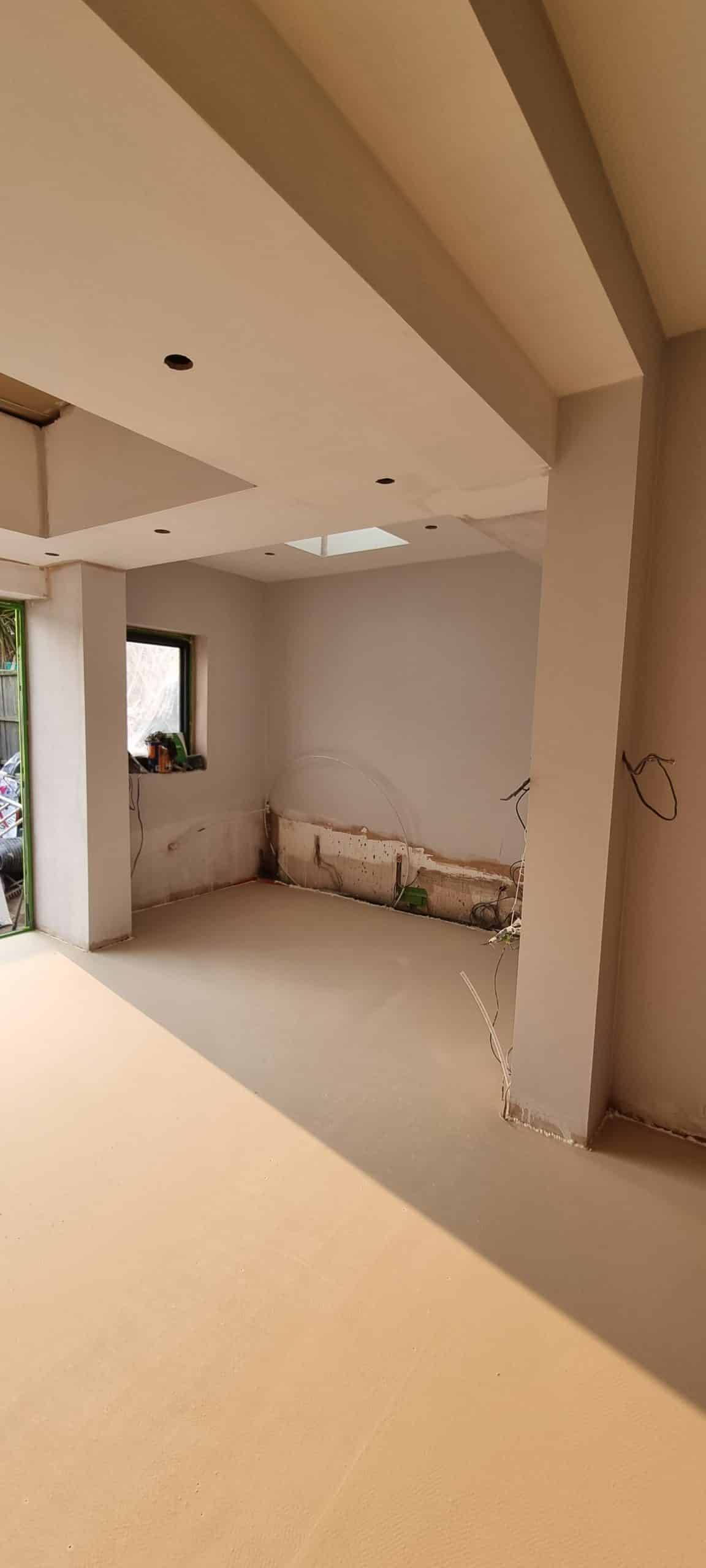 btom-open-plan-extension-space-plastering-southend Open plan kitchen extension preparation Southend-on-Sea